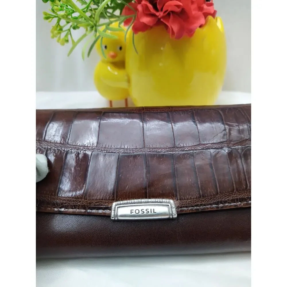 Fossil brown leather
